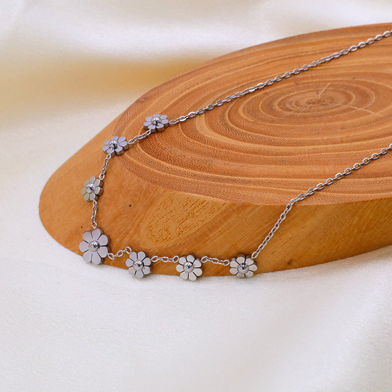 Chrysanthemum Necklace