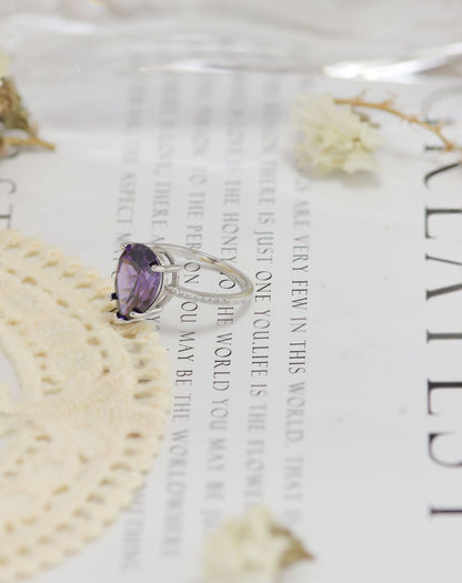 Lola Amethyst Ring
