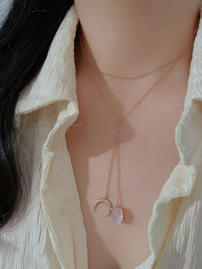 Blythe Moonstone Necklace